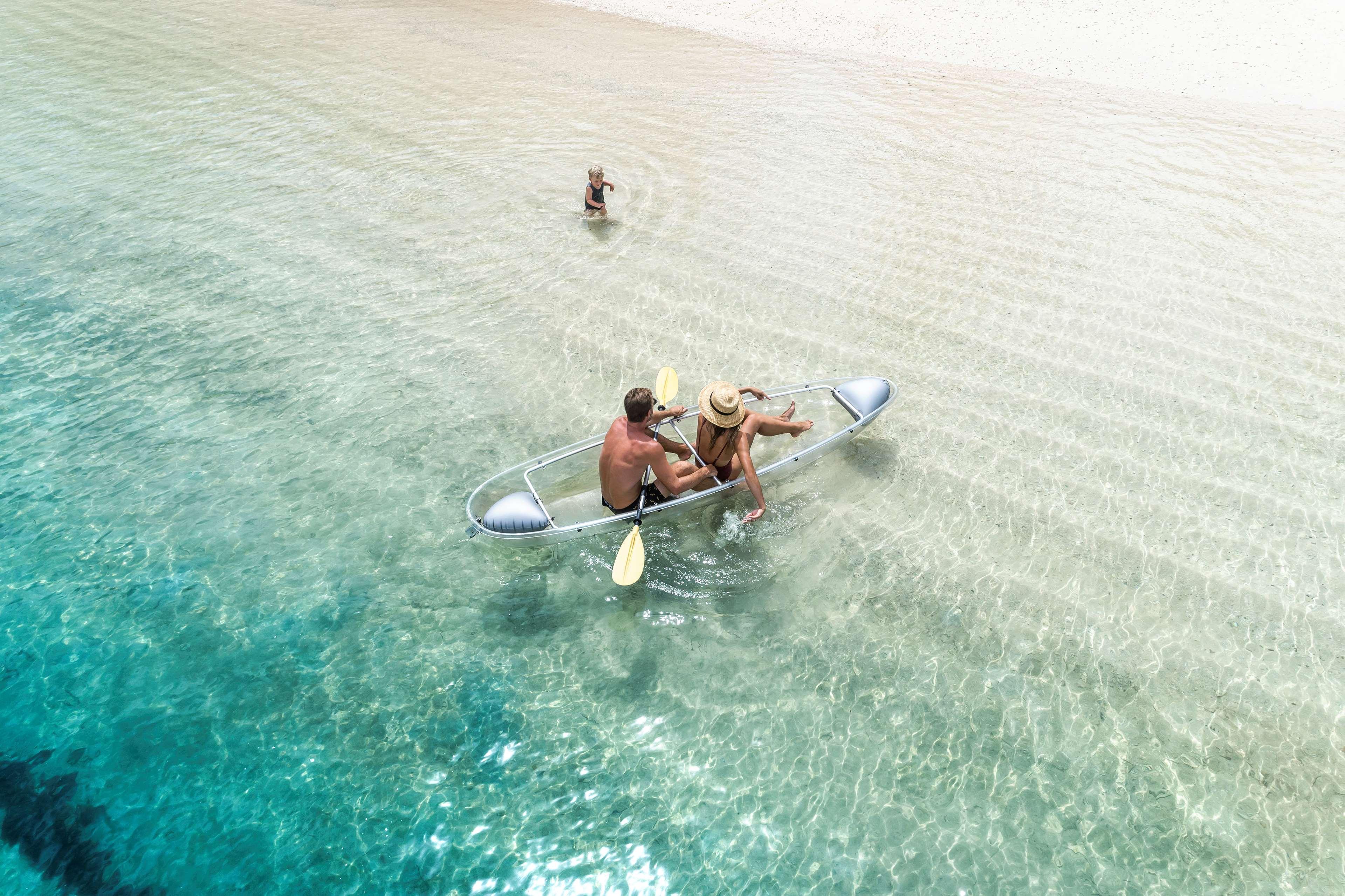 Shangri-La Yanuca Island, Fiji Voua Esterno foto Kayaking at the beach